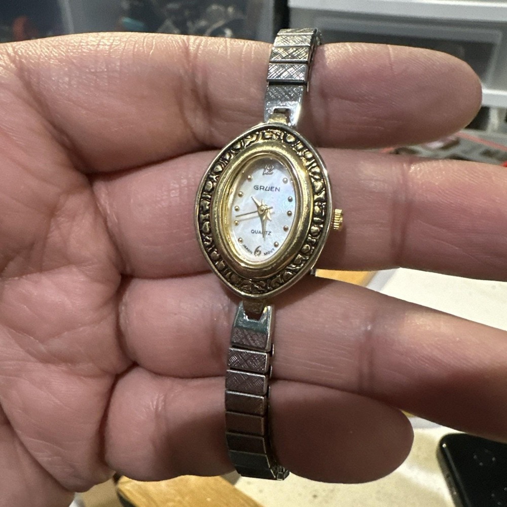 Working VTG Gruen MOP Oval Ladies‎ Watch Quartz New Stretch Band 20mm Fit 6.5"